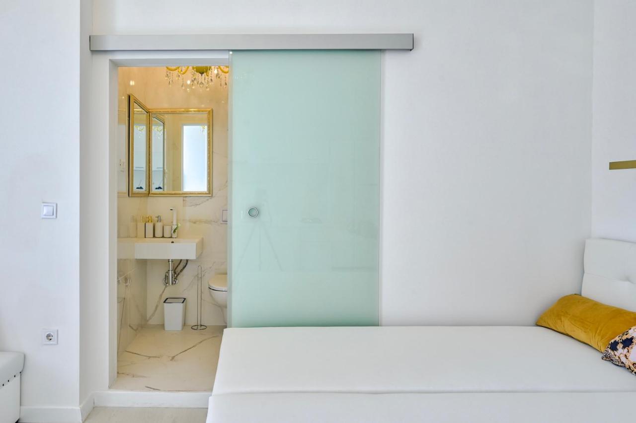 Ferienwohnung Collins Amethyst Center Pula Exterior foto