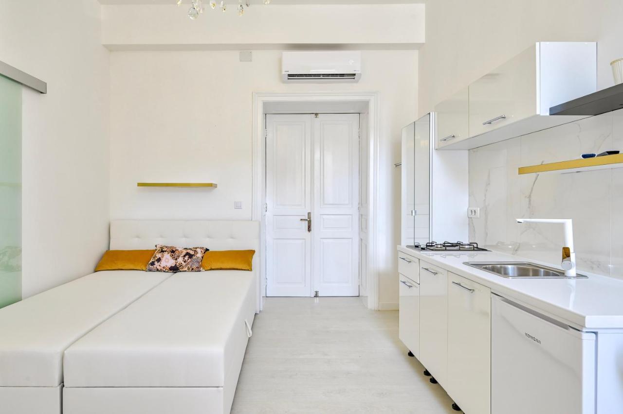 Ferienwohnung Collins Amethyst Center Pula Exterior foto