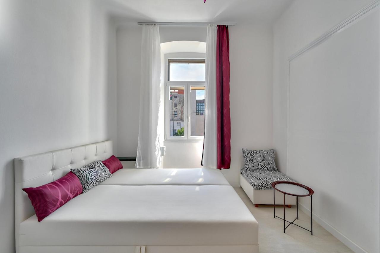 Ferienwohnung Collins Amethyst Center Pula Exterior foto